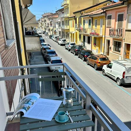 Апартаменты Sole E Mare - Виареджо Экстерьер фото